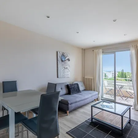 Vue Mer, Terrasse, 5 Min Du Centre * Antibes